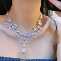 Length: 41-50cm Pearl Chain Alloy Necklace For Wedding, Wedding Pearl Chain Necklace In Alloy, Party Pearl Rhinestone Clavicle Necklace, Pearl Rhinestone Clavicle Necklace For Parties, Party Pearl Rhinestone Necklace With Clavicle Chain, Pearl Embellished Choker For Parties, Party Jewelry With Pearl Pendant And Crystal, Party Pearl Embellished Choker Necklace, Pearl Embellished Choker Necklace For Parties