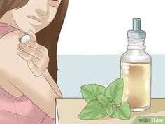 The easiest and most reliable ways to remove pesky skin tags  Have you discovered a soft, flesh-colored flap of skin growing from your neck, armpit, or groin? Skin tags, also known as acrochordons, usually appear on parts of the body where... Skin Tags On Face, Skin Cream Recipes, Remove Skin Tags, Remove Skin Tags Naturally, Dry Skin On Face, Skin Tags, Diy Skin, Skin Cream, Better Skin