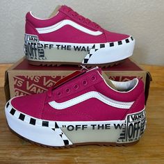 Reasonable Offers Welcomed Brand New In Box Vans Platform Logo Stacked Hot Pink Woman’s 5 Limited Collection Unique Chunky Vans, Black Checkered Vans, Pink Platform Sneakers, Vans Platform, Tennis Vans, Low Top Vans, White Platform Shoes, Vans Old School, Platform Vans