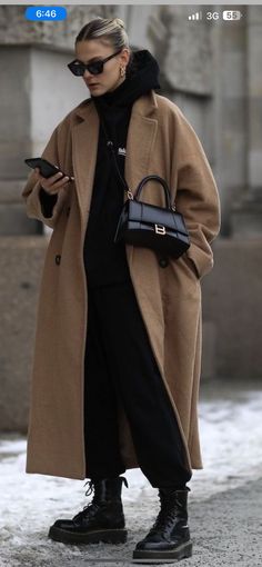 Winter Cool Outfits, Down Coat Outfit, Winter Clothing Styles, Winter Outfit Street Style, Outfit Women Winter, Winter Fashion 2022, Skandinavian Fashion, Winter Fashion Outfits Casual, Winter Outfits Cold