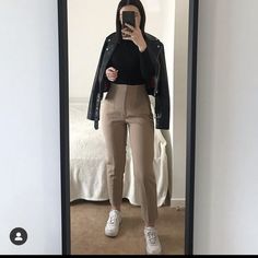 Tan Zara Pants Outfit, Formal Sport Mujer, Semi Formal Fall Outfits, Ootd Semi Formal, Outfit Ideas Semi Formal, Outfit Sport Elegante Mujer, Semi Formal Outfit Ideas, College Attire