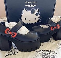 Customized Cars Ideas, Goth Stuff, Quinceañera Dresses, Random Clothes, Dr Shoes