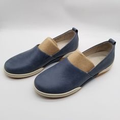 Dansko Women Reba Slip On Comfort Shoes Size 10.5 Blue Leather Casual Work Brand New Without Box, Store Display So May Have Some Minor Marking . Please See Photos Sku# 207 Navy Leather Casual Slip-ons, Casual Blue Leather Walking Shoes, Blue Closed Toe Slip-ons With Leather Sole, Blue Slip-ons With Rubber Sole, Low-top Leather Flats With Cushioned Footbed, Leather Low-top Flats With Cushioned Footbed, Comfortable Blue Leather Walking Shoes, Blue Leather Low-top Walking Shoes, Blue Low-top Leather Walking Shoes