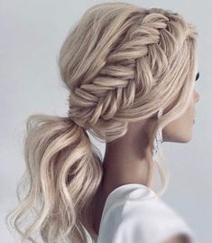 Easy Messy Ponytail, Messy Pony, Messy Ponytail Hairstyles, Hoco Hair Ideas Ponytail, Messy Ponytail, A Ponytail, Peinados Fáciles Para Cabello Corto, Hair Ponytail Styles, Hairdo For Long Hair