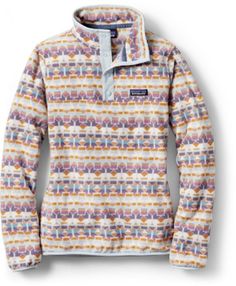 Western Sweaters, Patagonia Sweatshirt, Patagonia Fleece Pullover, Patagonia Outfit, Country Jackets, Patagonia Pullover, Patagonia Shirts, Patagonia Women, Western Style Outfits