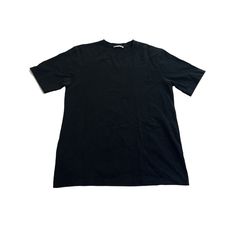 Brand New In Perfect Condition. B3 0924 Product Details Crew Neckline Short Sleeves Solid Color Plain T-Shirt, Basics Tee, Shirt Size: Mens L Condition: New Without Tags Color Plain, Plain T Shirt, Zara Shirt, Plain Tshirt, Zara Black, Crew Neckline, Tee Shirt, Black Color, Tee Shirts