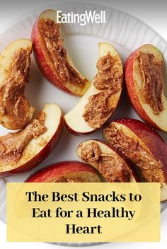 Here's a list of the top ten registered-dietitian approved snacks for a healthy heart. Low Cholesterol Snacks, Heart Healthy Smoothies, Cardiac Diet Recipes, Heart Healthy Breakfast, Snacks To Eat