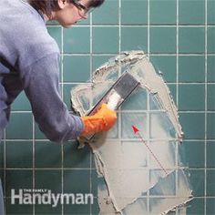 Regrout Shower Tile, Regrouting Tile, Diy Wall Tile, Bathroom Stuff, Home Remodeling Diy, Bathroom Diy