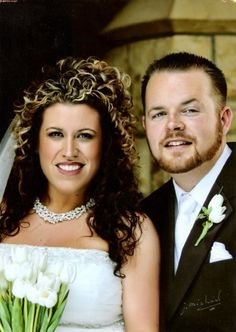 a man and woman posing for a photo on their wedding day, with the caption that reads, the fart that almost altered my desity