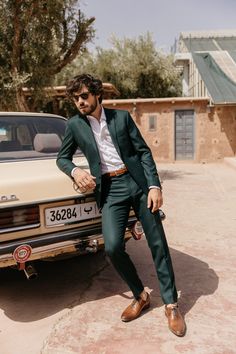 Olive Green Suit, Stylish Mens Suits, Wedding Outfit Men, Wedding Groomsmen