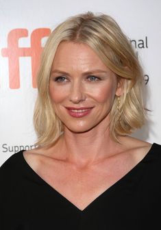 Naomi Watts Hair, September Born, Medium Bob Haircut, Shorter Hair, Hair Textures, Long Bob Haircuts, Lob Hairstyle, Cute Hairstyles For Medium Hair, Naomi Watts