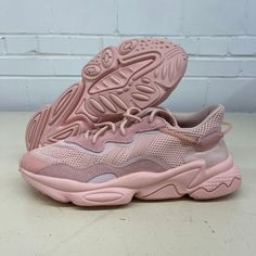 TECH SPECS Condition: New with box ADIDAS Hq6682 Ozweego Shoes Women's Size - Us W8 Vapor Pink Hq6682 New with box DETAILS Brand: ADIDAS Style/Model: Hq6682 Ozweego Shoes Women's Size - Us W8 Vapor Pink Hq6682 Condition: New with box Condition Notes: Item Attributes: US Shoe Size: 8,Upper Material: Leather,UK Shoe Size: 6.5,Type: Casual,Style: Sneaker,Department: Women,Color: Pink,Closure: Lace Up UPC: Does not apply NPS#: vs-107165 Location: Salt Lake City,Utah Pink Chunky Sneakers With Boost Midsole For Streetwear, Pink Running Shoes With Rubber Waffle Outsoles For Streetwear, Adidas Sneakers With Boost Midsole, Sporty Pink Chunky Sneakers With Boost Midsole, Pink Platform Sneakers With Boost Midsole For Sports, Adidas Pink Platform Sneakers For Streetwear, Low-top Pink Mesh Sneakers, Pink Low-top Mesh Sneakers, Pink Chunky Lace-up Sneakers With Boost Midsole