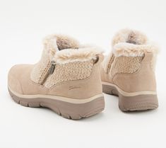 Cozy Winter Boots For Cold Weather, Beige Winter Boots For Cold Weather, Comfortable Beige Winter Boots, Winter Boots With Cushioned Footbed And Medium Width, Cozy Winter Boots With Plush Lining, Skechers Snow Boots, Best Winter Boots Women L.l.bean, Skechers Boots Woman Winter Discontinued, Skechers Boots