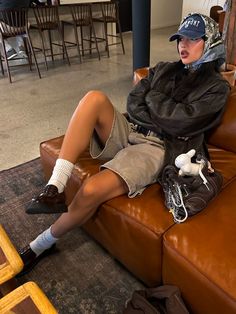 Leather Jorts Outfit, Baggy Button Up Shirt Outfits, Baggy Button Up Shirt, Loafers And Socks, Socks Outfit, Red Loafers, Bar Fits, Nyc Fits, Streetwear Inspo