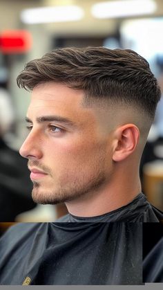 Classic Side Part Men, Fade Haircut Men, Crew Cut Fade, Long Crew Cut, Men Short Hair Fade, Kevin Trapp, Short Haircuts For Men, Short Fade Haircut