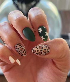 Green And Cheetah Nails, Animal Kingdom Nails, Trendy Nail Designs 2023, Fall Green Nail Designs, Short Oval Nails Fall, Fun Fall Nail Designs, Fall Cheetah Nails, Sept Nails, Checkered Nail Art