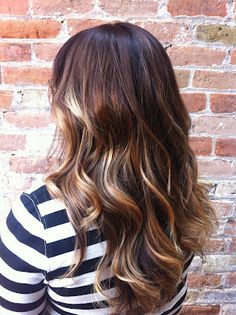 love these lower-placed highlights ... Melted Hair Color, Melted Hair, Brunette Sombre, Ombré Highlights, Color Melting Hair, Dark Ombre Hair, Sombre Hair, Subtle Ombre, Ombre Highlights