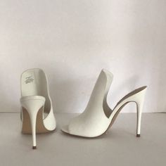 Need A Sexy Shoe For The White Parties, Wedding, Or With Jeans, Summer Dress Size:7 Peep Toe Leather Heel: 3.9-4” Brand New Never Worn Fast Shipping Shipping Discount L275 Chic Fitted Open Toe Wedding Shoes, Open Heel Wedding Shoes With 4-inch Heel, Chic Fitted Open Heel Wedding Shoes, Chic Fitted Wedding Shoes With Open Heel, White Fitted Open Toe Heels, Fitted White Open Toe Heels, White Fitted Wedding Shoes, Wedding Shoes With 4-inch Heel, White Open Toe Heels For Formal Occasions