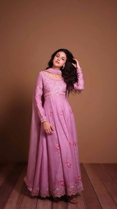 #anmolbaloch #pakistanifashion #pakistaniactress #pakistanidrama #traditional Anmol Baloch Dresses, Pink Colour Dress, Bridal Suits, Anarkali Dresses, Outfits Indian, Couples Hugging, Pink Wedding Dress