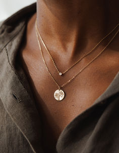 Build your signature look with custom gold necklaces, gemstone necklaces and personalized necklaces with initials, names, symbols and more. Necklaces Gemstone, Bar Necklaces, Necklace Stack, Name Necklaces, Gemstone Necklaces, Gold Necklaces, Signature Look, Custom Necklace, Personalized Necklace