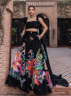 Black Bridal Lehenga, Marwar Couture, Sequins Lehenga Choli, Black Bridal Dresses, Black Lehenga Choli, Mehndi Outfit, Goldwork Embroidery, Choli Dress, Reception Outfit