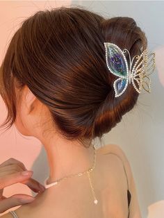 Claw Clip Hair, Chignon Hair, Crystal Butterfly, Princess Hairstyles, Hair Claws, Hair Decorations