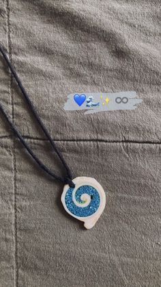 Spiral Necklace, Resin Jewellery, Diy Bracelet Designs, Macrame Decor, Bullet Journal Doodles, Meus Pins, Diy Pendant, Beaded Jewelry Diy