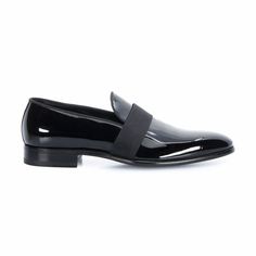 Men's black patent leather loafer Santoni Shoes, Black Patent Leather Loafers, Patent Leather Loafers, Leather Moccasins, How To Make Shoes, Shoes And Accessories, Clothing Co, Black Patent Leather, Shoe Care