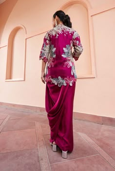 A flowy draped mulberry skirt matched with a top and a botanical inspired jacket for the IT look Elegant Royal Dresses, Aditi Gupta, Sweetheart Neck Top, Classy Saree, Embroidery Zardozi, Top Designs For Women, Jacket And Skirt Set, Dori Work, Indian Bridesmaid Dresses