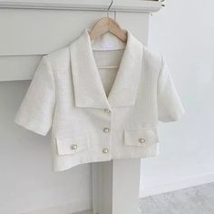 Crop Outerwear, Diy Vetement, Female Shorts, Summer Elegant, Y2k Aesthetic Outfits, Summer Fabrics, Solid Clothes, Coat Fashion, Blazers For Women