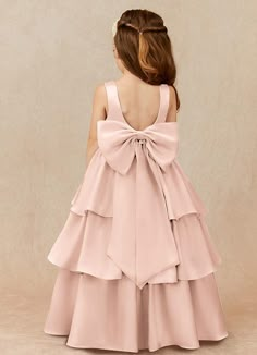 If you are looking for a classic dress for your girl, look no further. Margie is our adorable satin ballgown dress. This dress is not only perfect for a flower girl at a wedding but also versatile enough for other special occasions. Kids Satin Dress, Pastel Flower Girl Dresses, Trailer Wedding, Blush Pink Flower Girl Dress, Satin Flower Girl Dresses, Summer Flower Girl Dresses, Dahlia Wedding, Pink Flower Girl Dress, Satin Ballgown