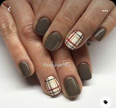 Discover the top 30 fall nail designs for 2024, featuring cozy autumn vibes, trending colors, and easy DIY ideas. Perfect for every style! How To Do Plaid Nails Art Tutorials, Nails For November 2024, Nail Designs For November, November Nail Art Fall, November Nails Ideas, Nails Plaid, November Nail Art, November Nails Fall, Line Nail Designs