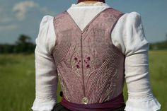 Oktoberfest Outfits, German Costume, Fantasy Au, Dress History, Fashion Aesthetics, Androgynous Fashion, Folk Fashion, Historical Costume