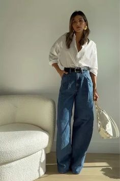 Loose Jeans Outfit, White Shirt Outfits, Looks Jeans, Blue Jean Outfits, Jeans Outfit Women, Casual Day Outfits, Outfit Jeans, Looks Black, Mode Inspo