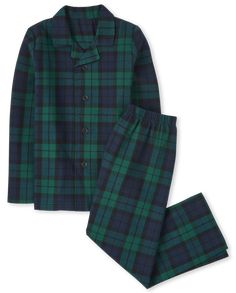 Made of 100% polyester flannel Note: for child's safety, garment should fit snugly or be flame resistant. This garment is flame resistant. Allover plaid Top has button front Pants have pull-on elasticized waistband Imported. Unisex Kids Christmas Long Sleeve Plaid Flannel Pajamas | The Children's Place Unisex Kids Plaid Flannel Pajamas | Size 2XS (2/3) | Green Home Alone Kid, Holiday Flannel, Long Sleeve Pajamas, Kids Plaid, Christmas Flannel, Boys Sleepwear, Flannel Pajama Sets, Holiday Plaid, Girls Sleepwear