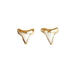 Fossilized shark tooth stud earrings, 18k gold plating with surgical steel posts. Shark Tooth Earrings, Tooth Earrings, Surf Jewelry, Shark Gifts, Shark Earrings, Preppy Jewelry, Gold Girl, Shark Tooth, Jewelry Accessories Ideas