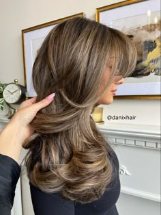 Hair Updos Easy, Updos Easy, Brown Hair Looks, Hairstyles 2024, Brown Hair Inspo, Brunette Hair With Highlights, Easy Hair Updos, Brown Hair With Blonde Highlights