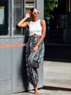 Badú Joggers Cotton Printed Pants For Vacation, Casual Bottoms With Bold Print For Summer, Casual Summer Bottoms With Bold Print, Casual Summer Pants With Bold Print, Casual Bottoms With Bold Print For Spring, Jumpsuit And Blazer, Shopping Event, Head Accessories, African Inspired