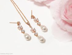 Bridal pearl jewelry set Rose gold wedding earrings and | Etsy Wedding Earrings And Necklace, Rose Gold Wedding Earrings, Bridal Pearl Jewelry, Gold Wedding Earrings, Rose Gold Earrings Wedding, Pearl Jewelry Set, Crystal Pearl Earrings, Earrings And Necklace Set, Gold Earrings Wedding