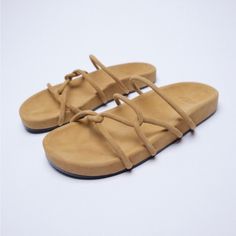 Chunky Split Leather Sandals With Tube Straps Trendy Beige Suede Sandals, Leather Strappy Sandals For Day Out, Strappy Leather Sandals For Day Out, Trendy Suede Sandals For Summer, Trendy Zara Leather Sandals, Zara Beige Leather Sandals, Zara Strappy Sandals For Beach, Adjustable Leather Sandals By Zara, Zara Open Toe Sandals For Day Out