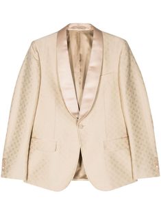 light beige wool/silk signature Horsebit detail patterned jacquard shawl lapels front button fastening long sleeves buttoned cuffs jetted chest pocket two front flap pockets central rear vent full lining Luxury Cream Gucci Outerwear, Luxury Gucci Cream Outerwear, Classic Cream Gucci Outerwear, Classic Gucci Cream Outerwear, Luxury Beige Blazer For Semi-formal Events, Luxury Beige Suits, Classic Gucci Suits For Business, Elegant Gucci Business Suit, Classic Gucci Business Suits