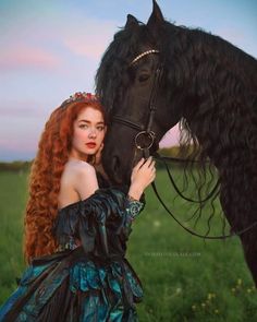 Horse Photography Poses, Foto Cowgirl, Hair Mistakes, Beautiful Red Hair, Copper Hair Color, Ginger Girls, Do's And Don'ts, Costume Drama, Princess Outfits