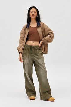 Vintage-inspired Kimchi Blue pant in a soft, textured corduroy. Features a low-rise elasticated waistband with drawstring tie, oversized patch pockets and flared legs. Only at Urban Outfitters. Features Kimchi Blue Amelie corduroy pant Flared corduroy pant Soft non-stretch textured corduroy fabric Low rise elasticated waistline with drawstring tie Oversized front patch pockets No back pockets Relaxed flared leg fit Full length Easy pull-on style UO exclusive Content + Care 100% Cotton Machine wa Kimchi Blue Dress, Green Fits, Kimchi Blue, Blue Pants, Pull On Pants, Corduroy Pants, Amelie, Kimchi, Blue Dresses