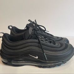 Air Max 97 Outfit Women, Nike Air Max 97 Outfit, Black Nike Trainers, Zapatillas Nike Basketball, All Black Nikes, Black Nike Air Max, Pretty Shoes Sneakers