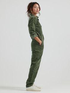 Women's Vintage Modern Corduroy Union-Alls® Professional Construction Outfits Women, Womens Coverall Outfit, Cute Construction Worker Outfit Women, Women’s Jumpsuit, Coveralls Outfit Women, Yardwork Outfit, Construction Women Outfit, Dickies Coveralls Outfit Women, Women’s Overalls