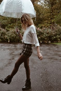 Instagram:GraterolKaren Twitter:GraterolKaren Pinterest:GraterolKaren Polyvore:KarenGraterol Ask:Whoiskaren Trendy Spring Outfits, Quoi Porter, K Fashion, Rainy Day Outfit, Vintage Cartoon, Mode Vintage, Fashion Kids