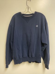 Vintage Champion 90s Crewneck Sweatshirt Navy Size L Streetwear. Excellent used condition- some wear around the end of sleeves. See pictures! Vintage Crewneck Aesthetic, 90s Style Streetwear Tops With Ribbed Cuffs, 90s Style Ribbed Cuffs Tops For Streetwear, 90s Style Tops With Ribbed Cuffs For Streetwear, 90s Style Sweatshirt With Ribbed Cuffs, 2000s Sweatshirt, Vintage Crewneck Outfit, 90s Crew Top With Ribbed Cuffs, 90s Crewneck