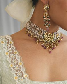 Kaveri Chand Polki Choker Necklace – Timeless Indian Jewelry | Aurus Rajputi Jewellery, Neck Pieces Jewelry, Choker Necklace Designs, Modern Gold Jewelry, Pearl Necklace Designs