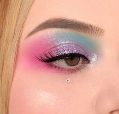 Cotton Candy Makeup, Candy Makeup, Movie Makeup, Cotton Candy Colors, Pride Makeup, Tour Outfits