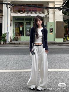 Outfit Korean Style, Korean Casual Outfits, Mode Inspo, Korean Street Fashion, Korean Outfits, Casual Style Outfits, Lookbook Outfits, Cute Casual Outfits